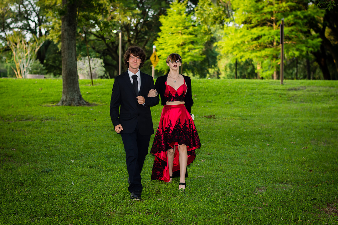 Prom pictures at UHCL on Bay Area