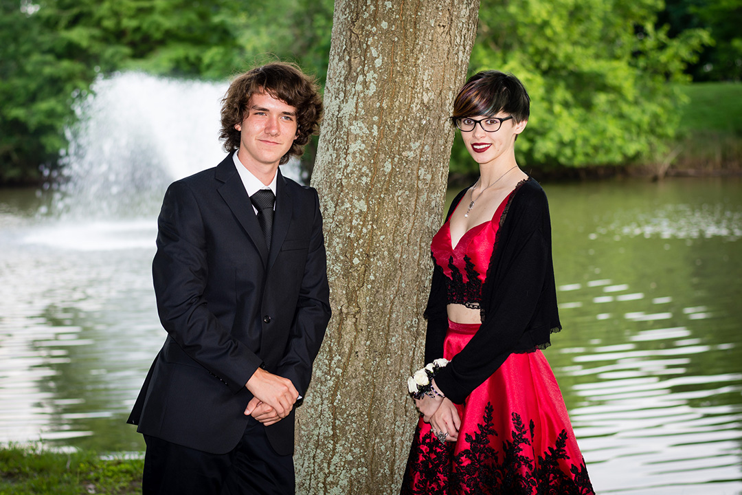 Prom pictures at UHCL on Bay Area