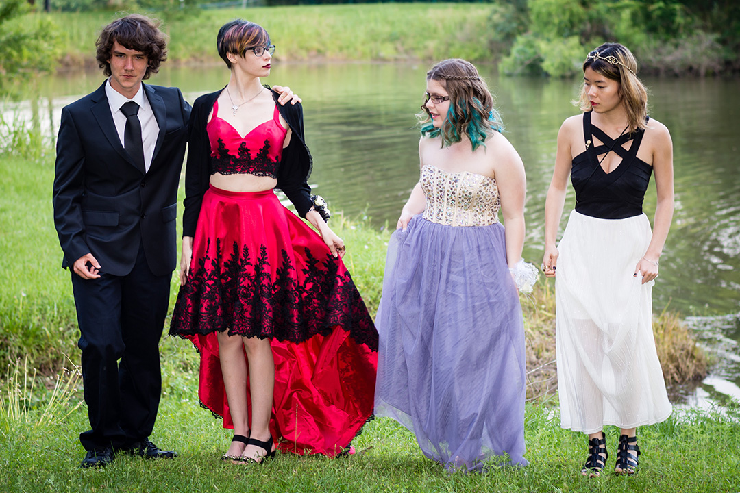 Prom pictures at UHCL on Bay Area